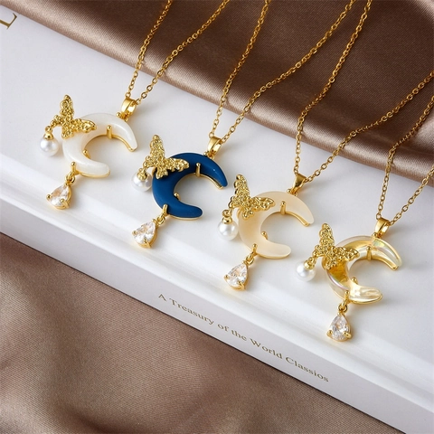 Collana con Pendente Farfalla e Luna in Acciaio Inossidabile Lusso Leggero Strass Perla Artificiale per Donna Gioielli Squisiti di Moda Regalo