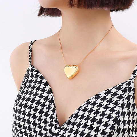 Heart Pendant Necklace Titanium Steel Chic Minimalist Romantic Jewelry For Women Mirror Polish 3D Love Shape Snake Chain