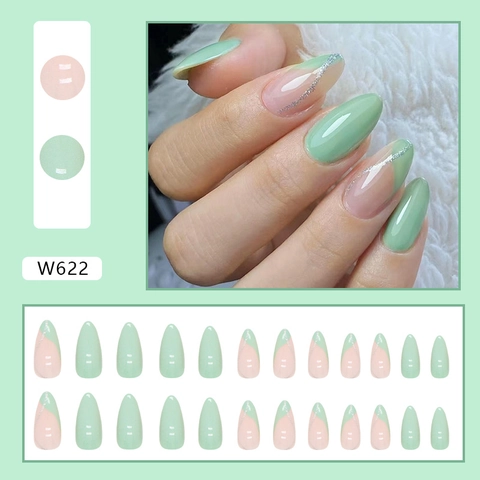 Uñas Postizas De Almendra Verde Menta Y Rosa Nude Estilo Francés Con Línea De Brillo Plateado Uñas Brillantes Para Mujeres