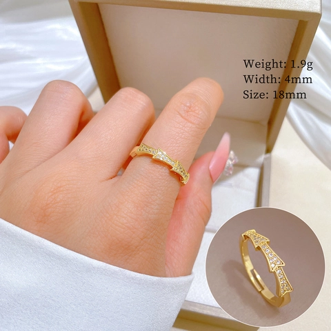 Verstellbarer Offener Ring Aus Messing Mit Goldbeschichtung Und Zirkonia Im Bambus-Design