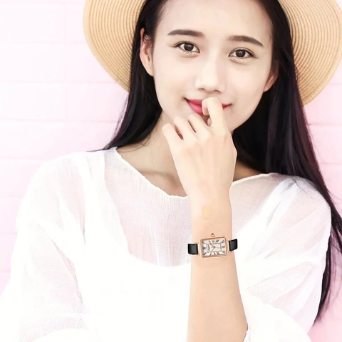 Women's Fashion Rectangular Rose Gold Quartz Watch With Roman Numerals Vintage Square Case Mesh Stainless Steel Leather Strap Waterproof Ladies Wristwatch