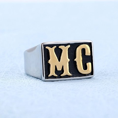 Anello Sigillo Con Lettera MC Acciaio Inossidabile Vintage Biker Moto Stile Punk Gioielli Per Uomo Viso Rettangolare