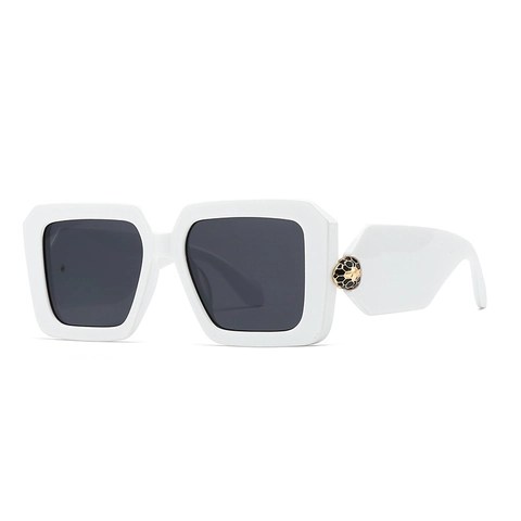 Oversized Square Sunglasses For Women Retro Baroque Style PC Frame Resin Lens Metal Snake Head Decoration UV400 Fashion Eyewear