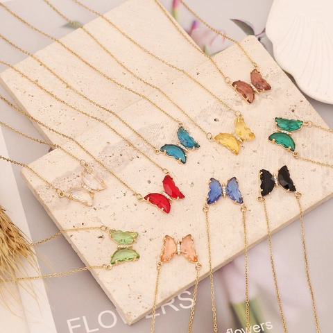 Collana Con Ciondolo A Farfalla Con Rame Vetro E Acciaio Inossidabile Placcato Oro Colorato Elegante Gioielli Donna