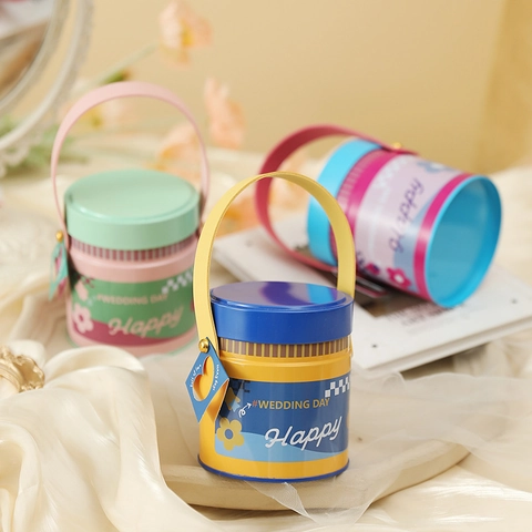 Embalaje De Dulces De Boda Redondo Hojalata Estuche De Regalo Portátil Correa Cuero Etiqueta Corazón Para Snacks Decorativo