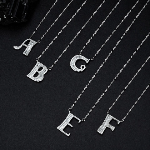 Fashion Stainless Steel Zirconia Initial Letter Pendant Necklace For Women Light Luxury Alphabet Clavicle Chain Jewelry Gift