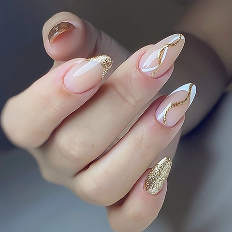 Unghie Finte A Pressione Forma Mandorla Glitter Oro Linea Ondulata Stile Francese Nude Unghie Artificiali Per Donna