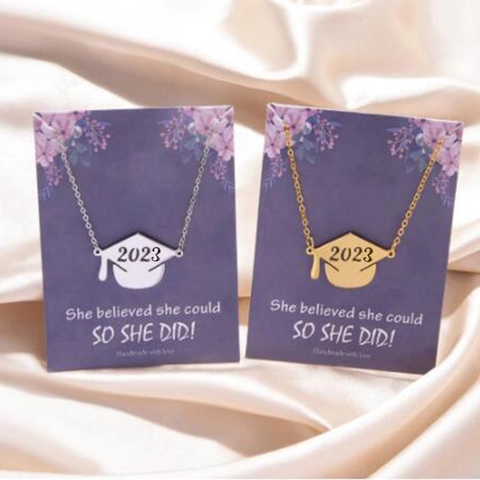 Graduation Cap Pendant Necklace Stainless Steel 2024 Commemorative Gift For Students Minimalist Jewelry With Card