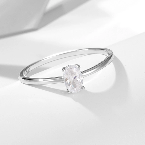 Anello in Argento Sterling 925 Minimalista con Zirconia Ovale per Donna Anello a Fascia con Pietra Singola Geometria Individuale Regalo Gioielli