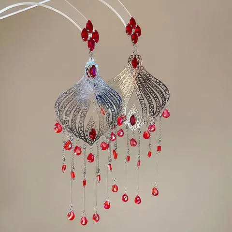 Orecchini Lunghi Con Nappine Goccia Di Cristallo Rosso Vintage Per Donna Lega 925 Sterling Silver Earring Post