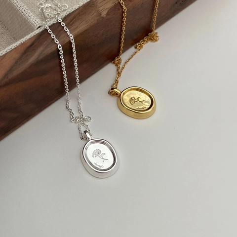 Collana In Argento Sterling 925 Con Ciondolo A Moneta Ovale Fiore Di Margherita In Rilievo Stile Francese Minimalista