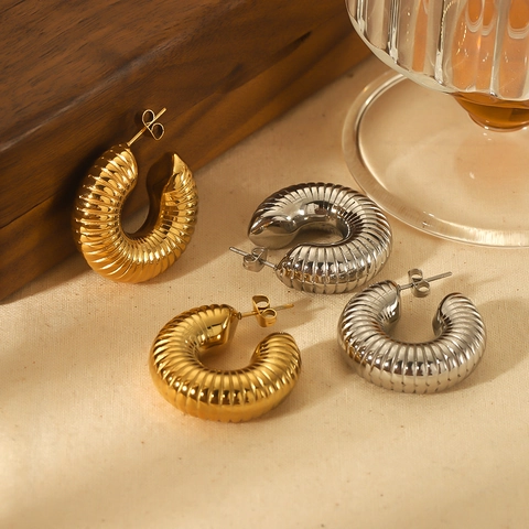 Chunky Croissant Hoop Ohrringe Edelstahl Gerippte Textur Wassertropfen Form Retro Mode Für Frauen