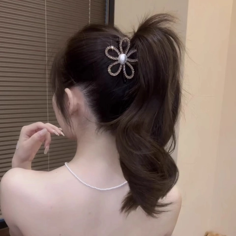Pinza De Pelo De Flor Elegante Diamantes De Imitación Perla Artificial Sintética Pinza De Tiburón Grande Antideslizante Para Mujer