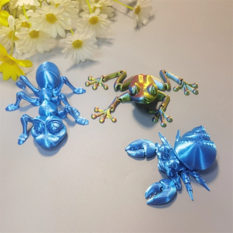 3D Printed Articulated Animal Toy Frog Ant Hermit Crab Spider Lobster PLA Satin Iridescent Novelty Desk Decor