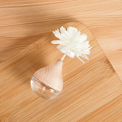 Empty Aromatherapy Diffuser Bottle With Wood Lid And Sola Flower Glass Refillable Fragrance Vessel Home Office Car Decor