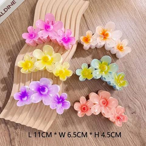 Large Hair Claw Clip Resin Connected Flower Design Gradient Translucent Matte Summer Style Accessory For Women