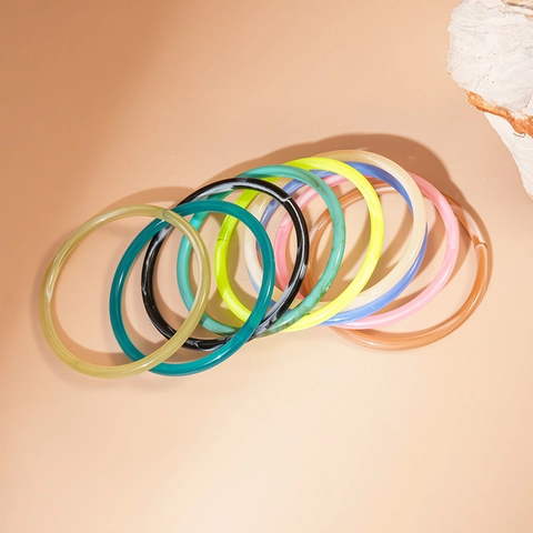 Schlankes Acryl Armreif Marmoriertes Harz Buntes Rundes Armband Minimalistischer Modeschmuck Für Damen