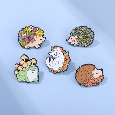 Broche De Esmalte De Animales De Dibujos Animados Aleación Lindo Erizo Rana Gato Insignia Para Ropa Mochila Decoración