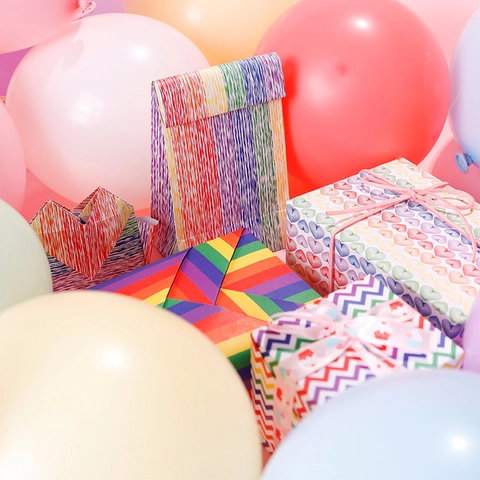 Gift Wrapping Paper White Kraft Paper Rainbow Stripe Heart Pattern Decorative For Birthday Wedding Party