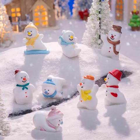 Resin Christmas Snowman Miniature Figurines Micro Landscape DIY Decoration Accessories Cute Cartoon Winter Festive Style