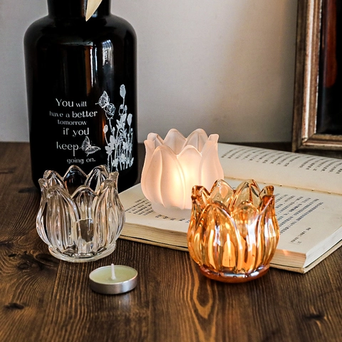 Glass Tulip Lotus Candle Holder Vintage Flower Candlestick For Desktop Dining Table Wedding Romantic Decor Home Ornament