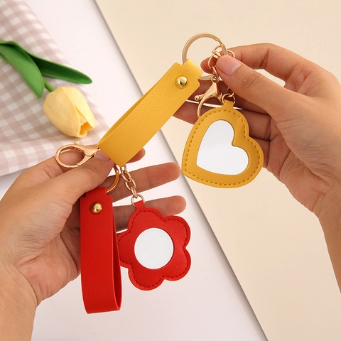Portable Mirror Keychain PU Leather Heart Flower Round Shape Mini Cosmetic Mirror Bag Charm Hanging Ornament