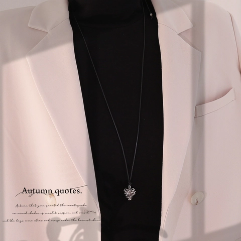 Collier Pendentif Pomme De Pin Longue Corde Réglable Alliage Automne Hiver Chaîne De Pull Bijoux Femmes