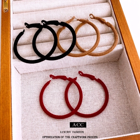Vintage Geometric Round Hoop Earrings With 925 Sterling Silver Earring Post Flocked Painted Minimalist Style For Women