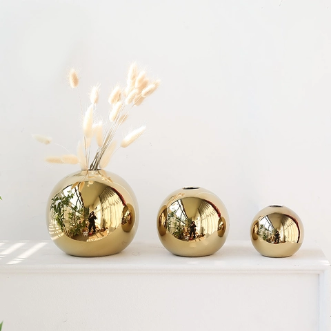 Nordic Minimalist Gold Mirror Ball Vase Ceramic Electroplated Spherical Flower Pot Modern Home Decor Centerpiece