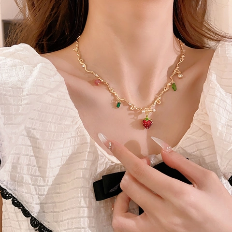 Collana Pendente Fragola Catena Rame Placcato Oro Lega Smalto Frutta Perlina Vetro Rossa Strass Gioielli Dolci Per Donne