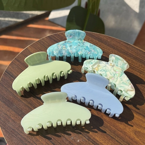 Acetate Hair Claw Clip Large Marble Pattern Shark Hair Clamp For Thick Hair Sweet Simple Styling Accessory For Women