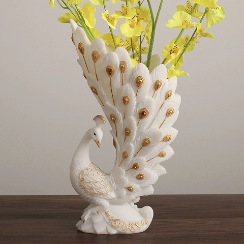 Peacock Vase Ornaments Resin Gold Accent White Elegant Desktop Home Decor Luxury Figurine Modern Sculpture