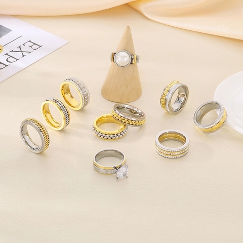 Fashion Stainless Steel Rhinestone Ring For Couples Mixed Gold Silver Color Braided Texture Geometric Ring Jewelry Accessory