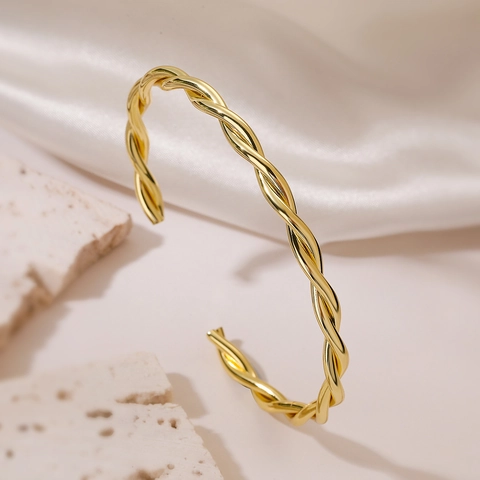 Minimalistische Gedraaide Koperen Open Armring Voor Vrouwen 18K Verguld Zirconia Ingelegd Mode Hand Sieraden Accessoire