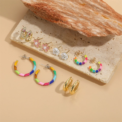 Vintage Snake Flower Zirconia Enamel Earrings Set For Women Personalized European Light Luxury Copper Hoop Stud Earrings Jewelry
