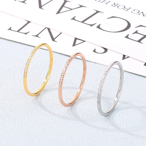 Anello Mezza Eternità Sottile Minimalista Da Donna In Acciaio Inossidabile Con Zirconi Intarsiati Gioielli Eleganti