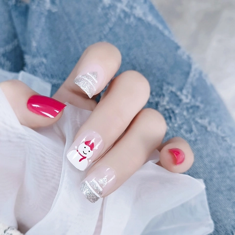 Kerst Kunstnagels Kort Vierkant Rond Sneeuwpop Glitter Kerstboom Rood Wit Zilver Valse Nagels Voor Feestdagen