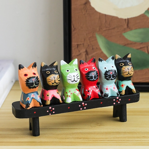 Hand Painted Cat Figurines With Wood Bench Base For Home Decor Nordic Creative Cute Animal Desktop Ornaments Colorful