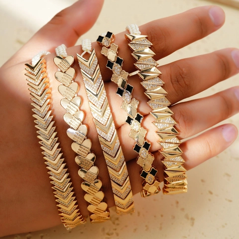 Mode Geometrische Kupfer Armband Vergoldet Zirkonia Herz V Form Verstellbare Webseil Für Frauen