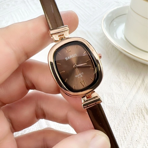 Women Quartz Watch Retro Minimalist Oval Alloy Case Faux Leather Strap Elegant Casual Wristwatch For Lady