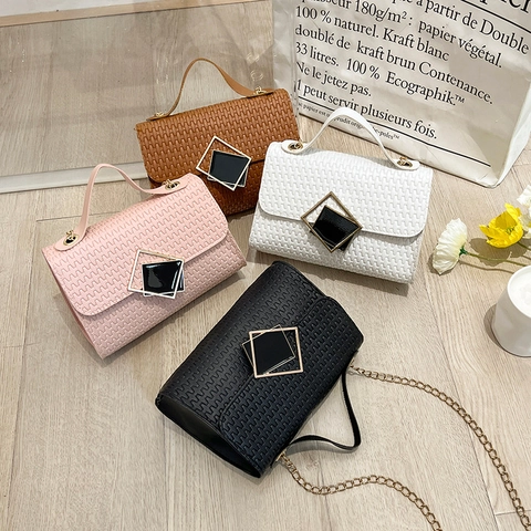 Damen Umhängetasche Gewebtes PU Leder Kleine Quadratische Handtasche Mit Goldener Kette Und Geometrischer Metallschnalle