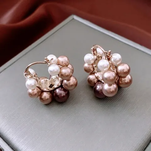 Pendientes De Aro Retro Franceses Con Racimo De Perlas Artificiales De Concha De Imitación Multicolor En Cobre Para Mujer