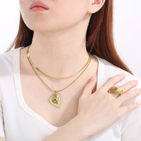 Roestvrijstalen 18K Vergulde Sieraden Ketting Oorbellen Ring Onregelmatige Textuur Hart Vierkant Driehoek Geometrisch Voor Dames