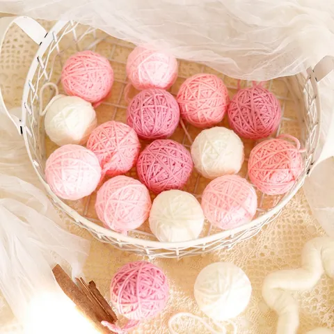 Palline Di Natale Artigianali In Filato Cotone Di Latte Sfere Avvolte Decorazioni Appendere Albero DIY Colorate