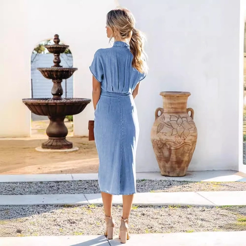 Robe Chemise En Jean Délavé Bleu Clair Pour Femmes Manches Courtes Nœud Devant Boutonnée Mi-Longue Coupe Ajustée Été