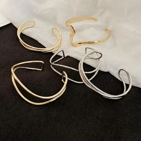 Modern Wavy Cuff Bracelet Alloy Minimalist Interlaced Cross Design Polished Elegant Fashion Jewelry Accessory For Women