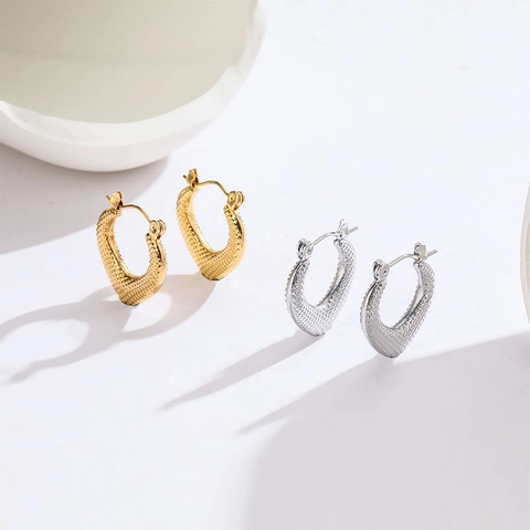 Orecchini a Cuore in Acciaio al Titanio Minimalisti per Donna Geometrici Texturizzati Placcati Oro Argento Eleganti Gioielli di Design