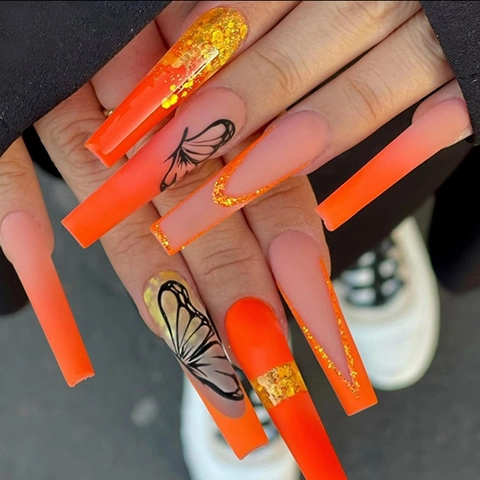 Unghie Finte Press-On Forma Bara Lunga Sfumatura Arancione Motivo Farfalla Glitter Scintillanti Manicure Alla Moda Per Donne