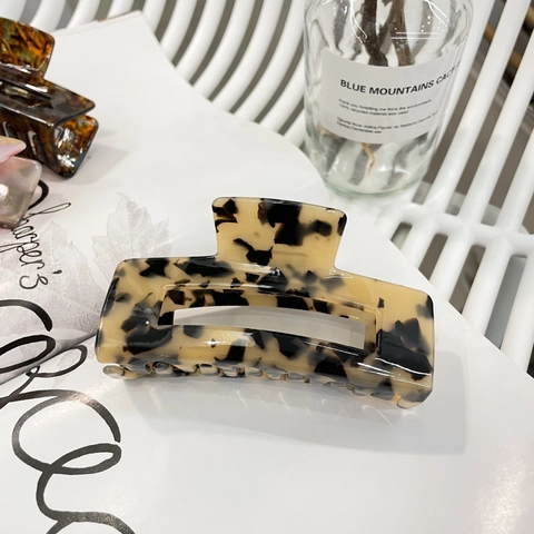 Large Acetate Hair Claw Clips Rectangular Hollow Colorful Marble Striped Vintage French Style Nonslip Hairpin For Women