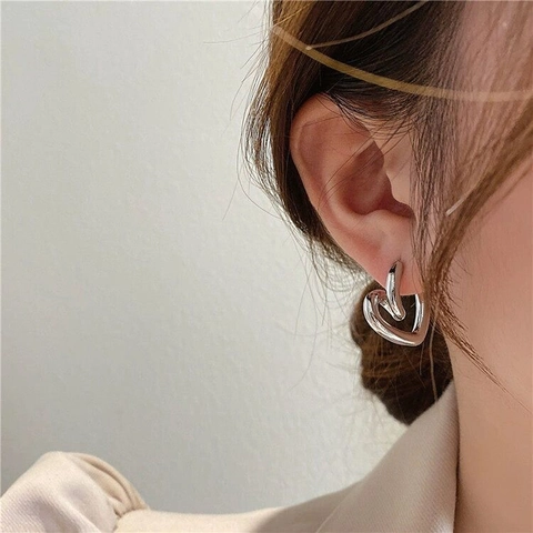 Verdrehte Herz Ohrringe Für Frauen Minimalistisch Elegant Metall Vergoldet Schmuck Kupfer Ohrstecker Nischendesign